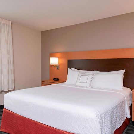 Towneplace Suites Fort Wayne North Экстерьер фото