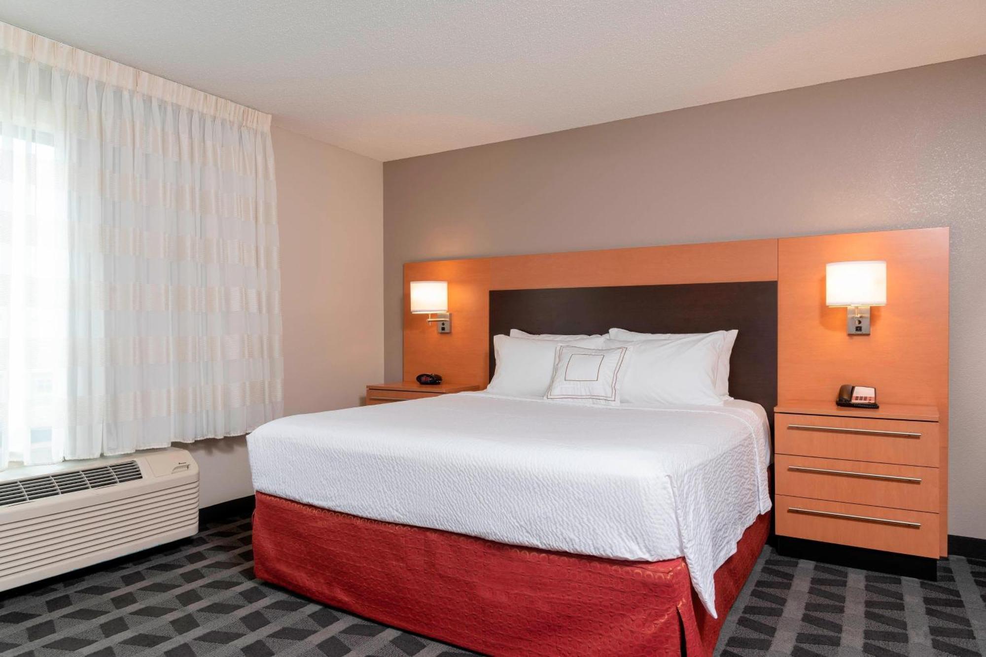 Towneplace Suites Fort Wayne North Экстерьер фото