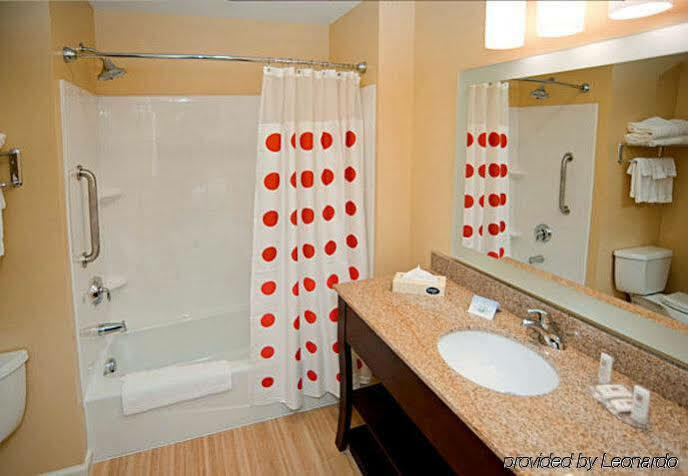 Towneplace Suites Fort Wayne North Экстерьер фото